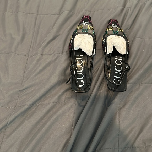 Stunning one of few Brand new. Never worn Gucci shoe - Picture 4 of 7